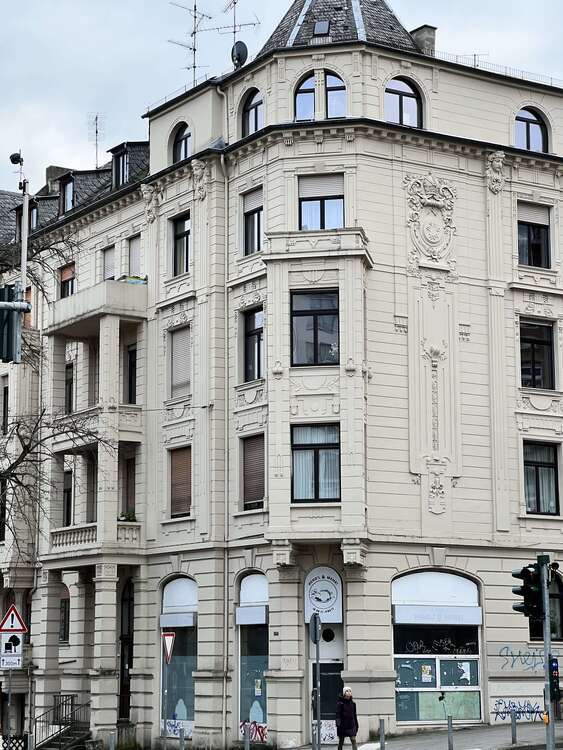 Wohnung zum Kaufen in Wiesbaden 384.000 € 99 m²