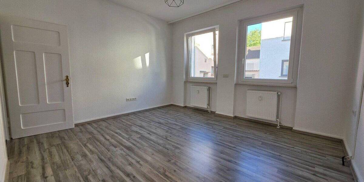 Etagenwohnung Hanau Großauheim - 3 Zimmer, 60 m&sup2;, 800&euro; | Angebot:26909303