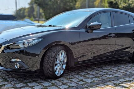 Mazda 3 129.000 km 10.200 &euro; Frankfurt 60431