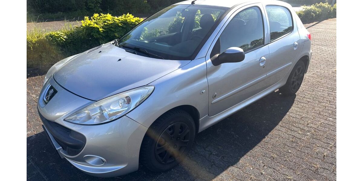 Peugeot 206 97.000 km 3.990 &euro; Hanau 63452