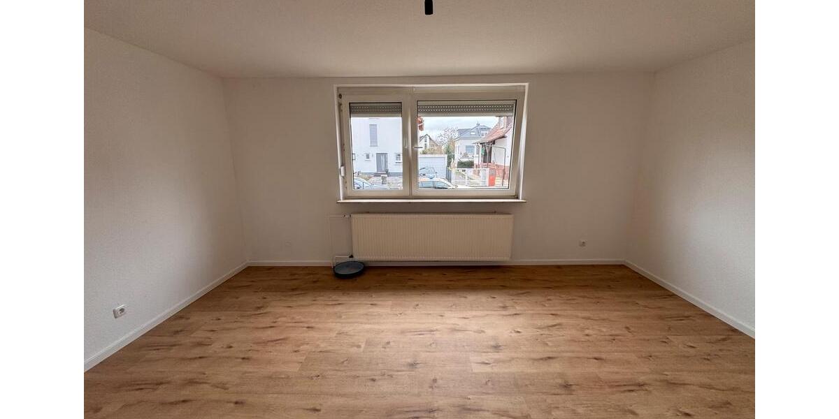 Mehrfamilienhaus, Wohnhaus Oberursel (Taunus) - 7 Zimmer, 156 m&sup2;, 2.500&euro; | Angebot:25329092