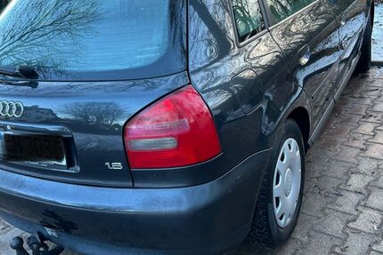 Audi A3 74.000 km 3.850 &euro; Offenbach 63069