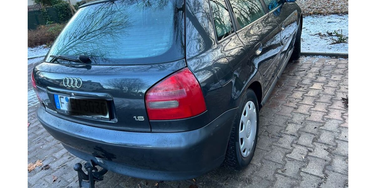 Audi A3 74.000 km 3.850 &euro; Offenbach 63069