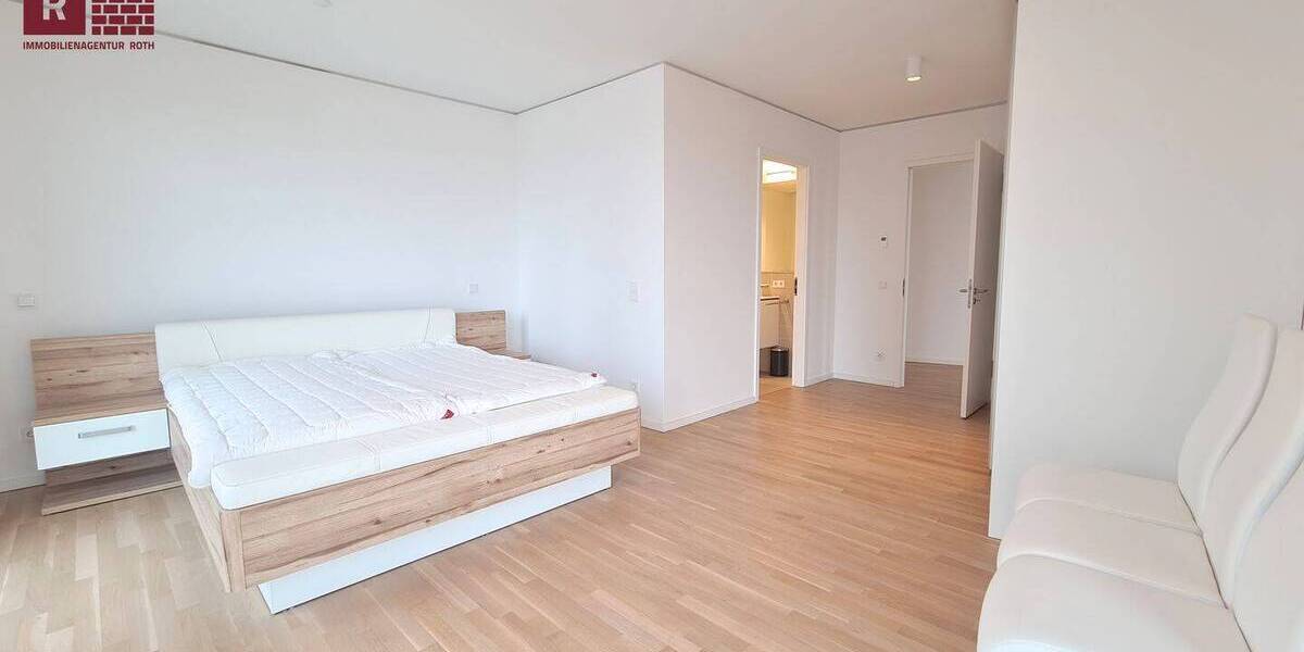 Etagenwohnung Frankfurt Gallus - 3 Zimmer, 125 m&sup2;, 2.250&euro; | Angebot:26108081