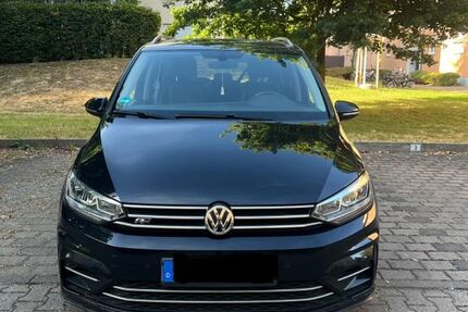VW Touran 252.299 km 13.499 &euro; Frankfurt am Main 60431
