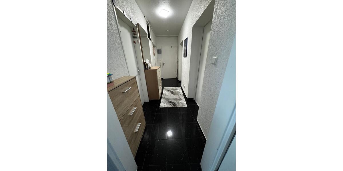 76 m2, 3 Zimmer, Balkon – modernisiertes Bad in HU-Wolfgang 3 zimmer