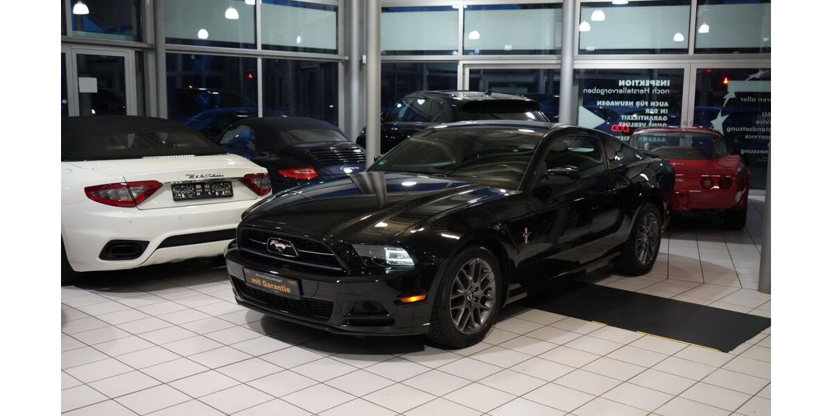 Ford Mustang 152.749 km 15.700 &euro; Obertshausen 63179