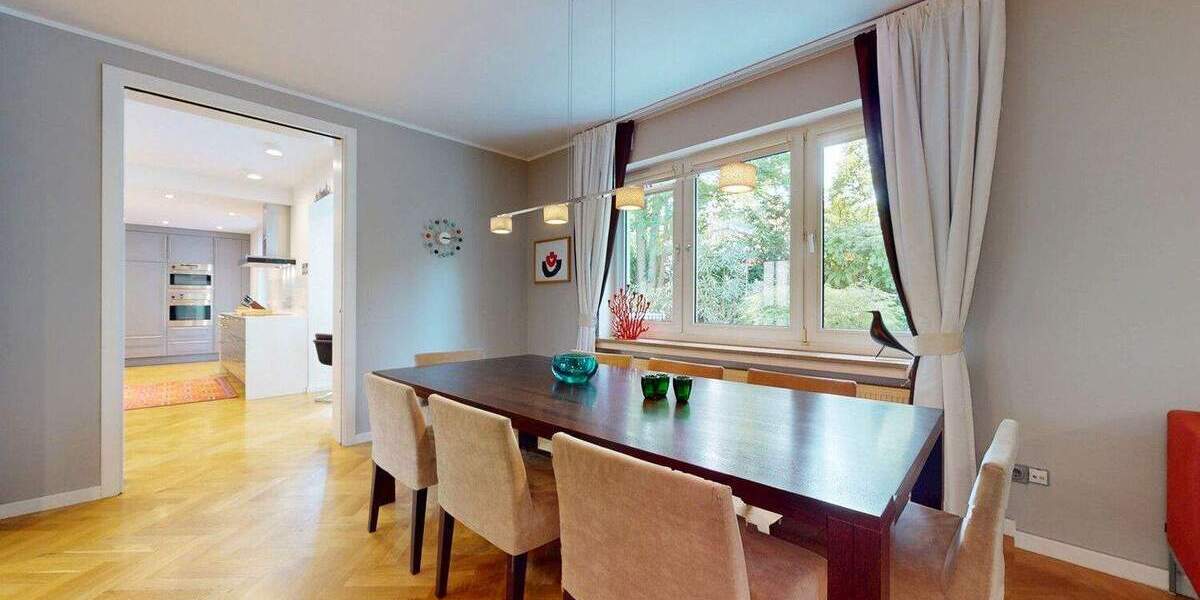 Freistehendes Einfamilienhaus mit traumhaftem Garten 6 zimmer