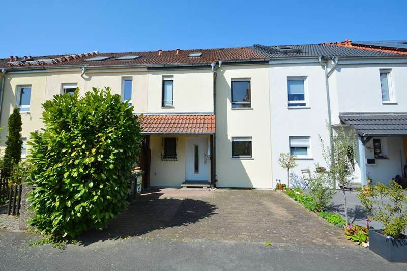 Haus zum Kaufen in Dietzenbach 450.000 € 120 m²