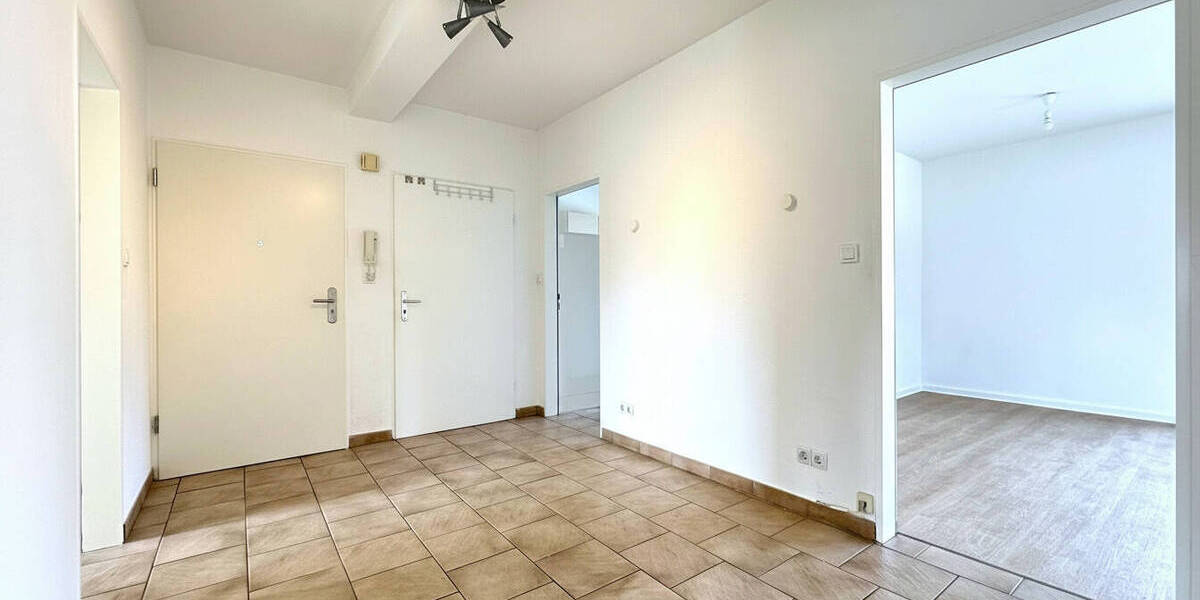 Etagenwohnung Frankfurt am Main Niederursel - 3 Zimmer, 91 m&sup2;, 380.000&euro; | Angebot:25996038