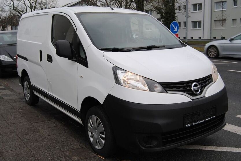 NV200