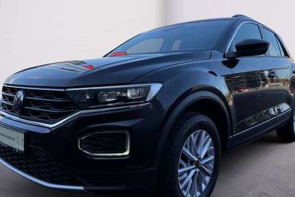 VW T-Roc 29.596 km 21.980 &euro; Bad Soden 65812