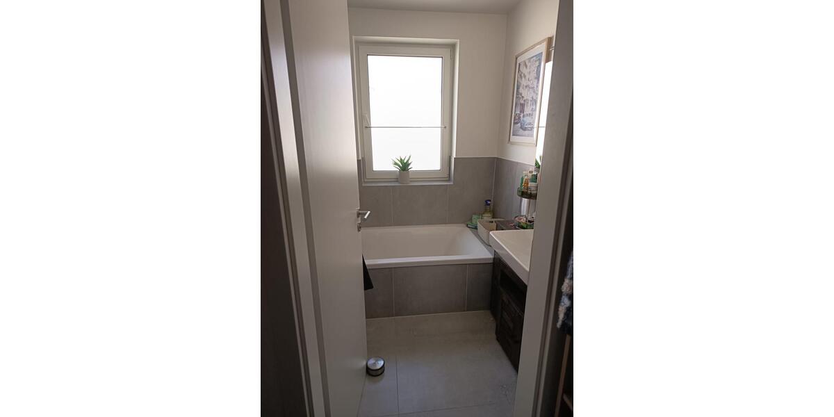 Etagenwohnung Friedberg (Hessen) - 4 Zimmer, 92 m&sup2;, 1.500&euro; | Angebot:26406741