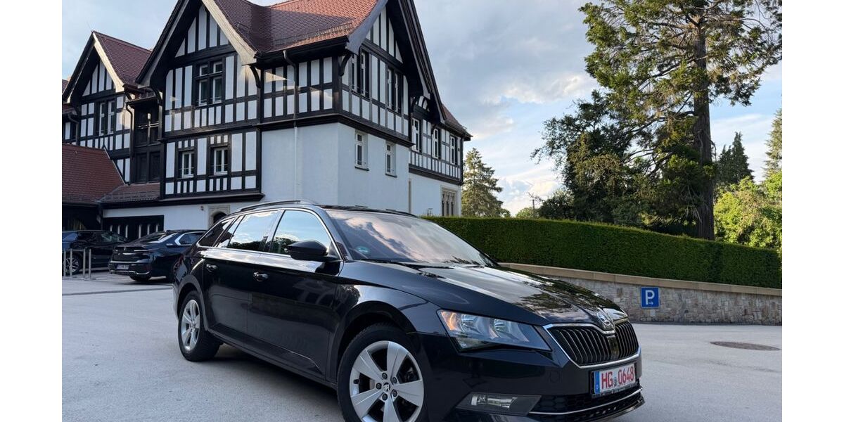 Skoda Superb 207.000 km 12.999 &euro; Oberursel 61440