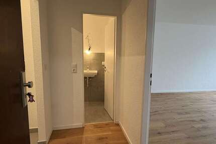 Wohnung zum Mieten in Frankfurt am Main 775 € 33 m² 1 zimmer