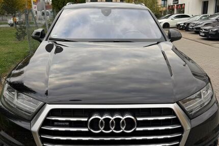 Audi Q7 192.000 km 26.200 &euro; Rüsselsheim 65428