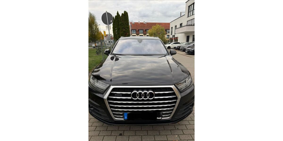 Audi Q7 192.000 km 26.400 &euro; Rüsselsheim 65428