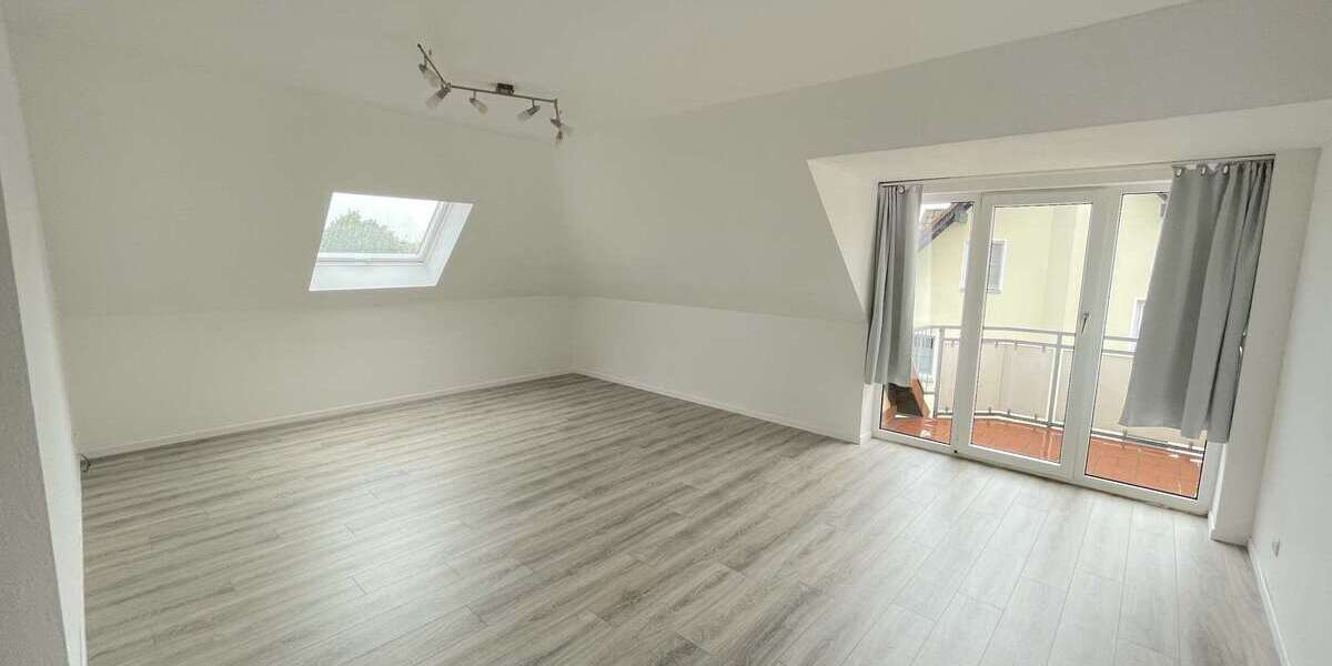 Etagenwohnung Bad Vilbel - 2.5 Zimmer, 84 m&sup2;, 950&euro; | Angebot:27156561