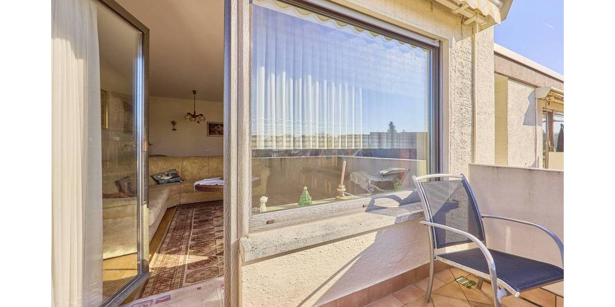 Gepflegte Eigentumswohnung mit Balkon & Garage in Rödermark - Voll möbliert! 3 zimmer