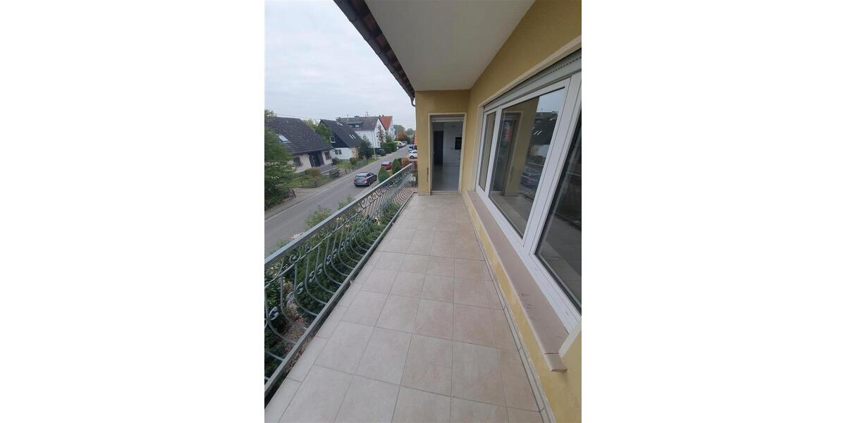 Etagenwohnung Flörsheim am Main - 3 Zimmer, 81 m&sup2;, 900&euro; | Angebot:26388737