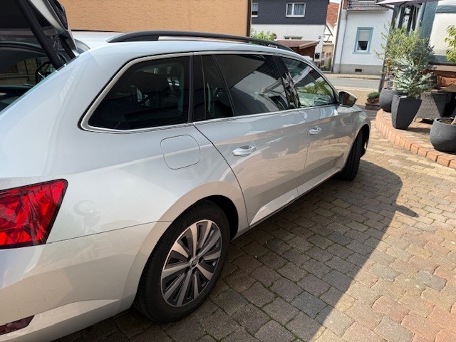 Skoda Superb 104.000 km 21.890 &euro; Langenselbold 63505