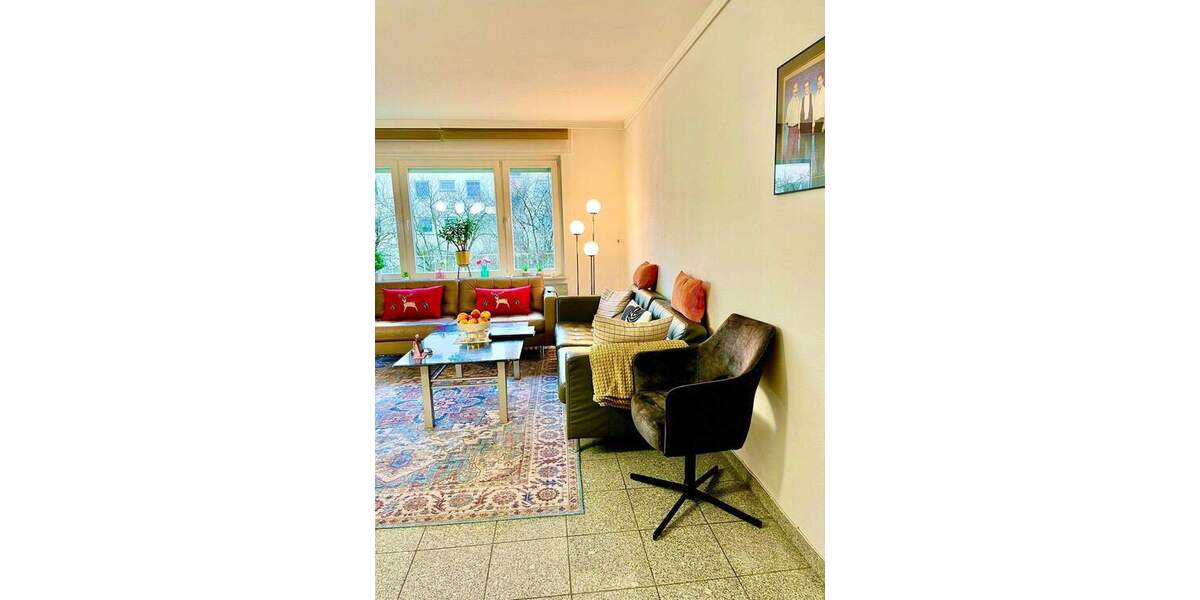 Lichtdurchflutete 4-Zimmer-Wohnung · 96 m² · Mainufer 4 zimmer