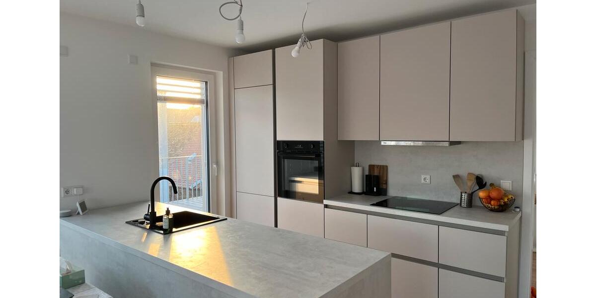 Einfamilienhaus Hainburg - 3 Zimmer, 88 m&sup2;, 1.660&euro; | Angebot:25313536