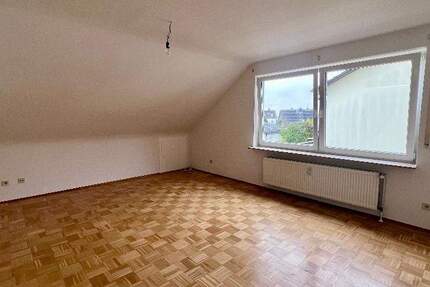 Charmante Dachgeschosswohnung in ruhiger Lage von Hofheim-Wallau 3 zimmer