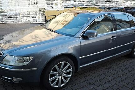 VW Phaeton 199.000 km 8.800 &euro; Frankfurt am Main - Germany 60320
