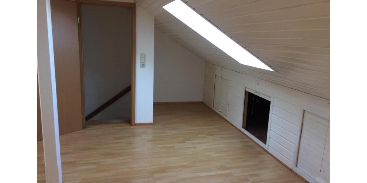 Reihenhaus Maintal - 5 Zimmer, 120 m&sup2;, 1.700&euro; | Angebot:25353958