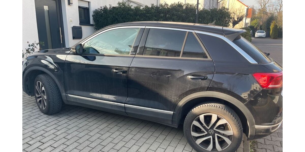 VW T-Roc 140.000 km 16.500 &euro; Frankfurt 65795
