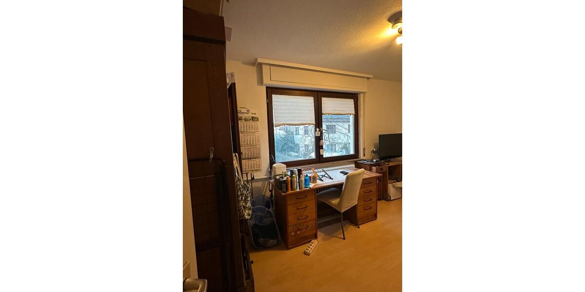 Etagenwohnung Kelsterbach - 3 Zimmer, 110 m&sup2;, 395&euro; | Angebot:25382273