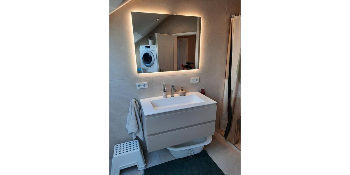 Etagenwohnung Flörsheim am Main - 4 Zimmer, 123 m&sup2;, 1.442&euro; | Angebot:26393829