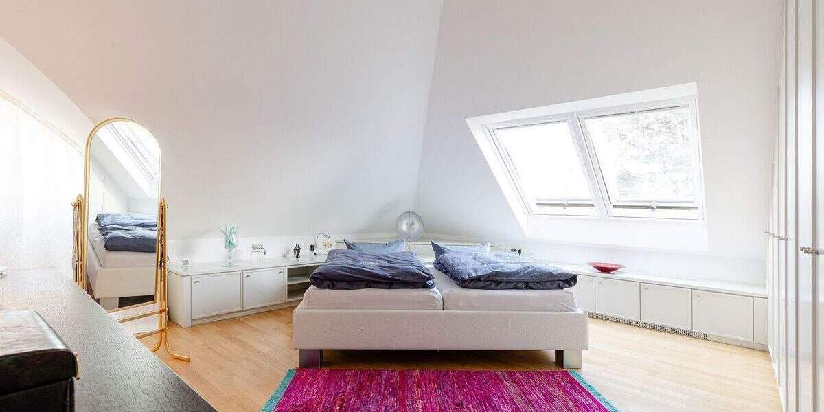 Etagenwohnung Frankfurt am Main Ginnheim - 6 Zimmer, 252 m&sup2;, 2.150.000&euro; | Angebot:24460058