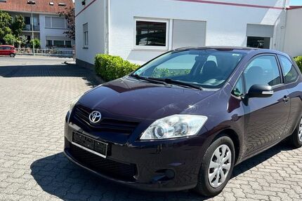 Toyota Auris 180.000 km 3.650 &euro; Friedberg (Hessen) 61169