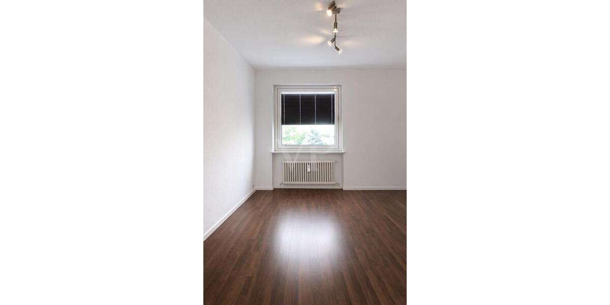 Dachgeschoßwohnung Kelkheim (Taunus) - 3 Zimmer, 85 m&sup2;, 1.200&euro; | Angebot:25653879