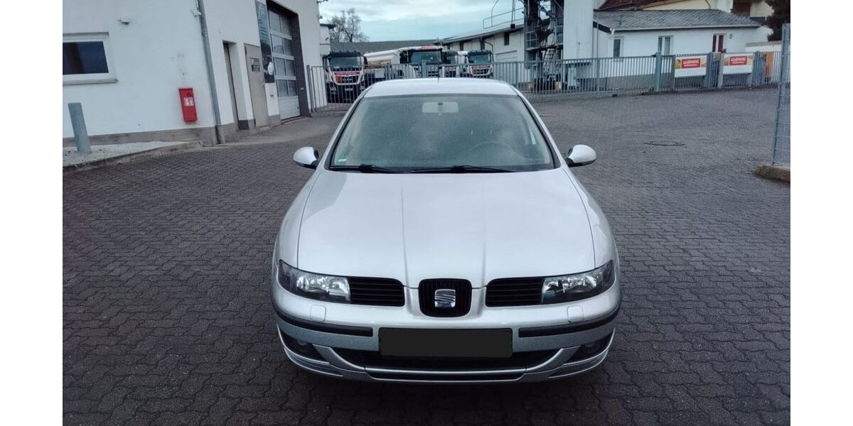 Seat Leon 152.415 km 1.595 &euro; Friedberg (Hessen) 61169