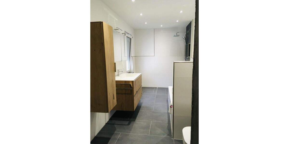 Etagenwohnung Frankfurt Am Main Schwanheim - 4 Zimmer, 129 m&sup2;, 699.000&euro; | Angebot:25043219