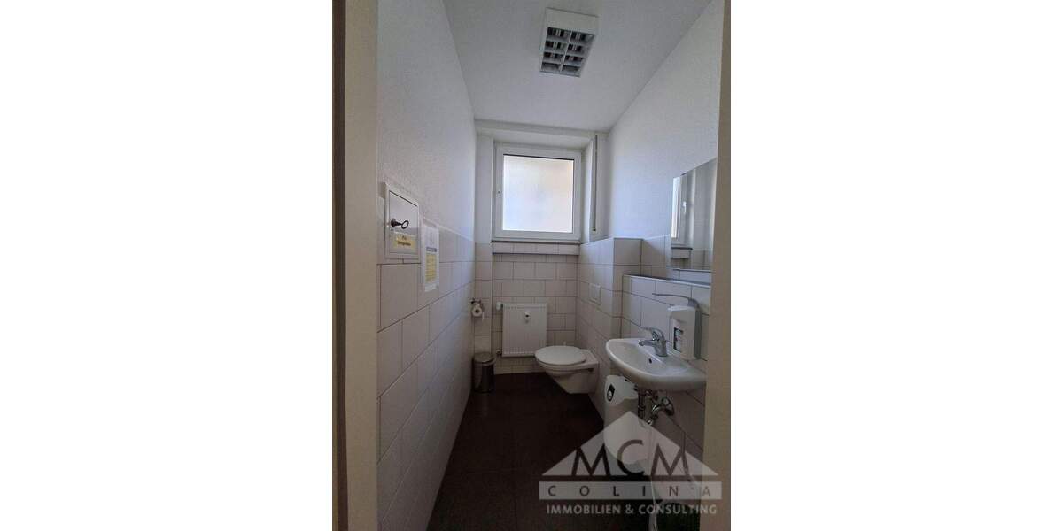 Gewerbeobjekt Frankfurt am Main / Zeilsheim Zeilsheim - 5 Zimmer, 95 m&sup2;, 890&euro; | Angebot:25073592