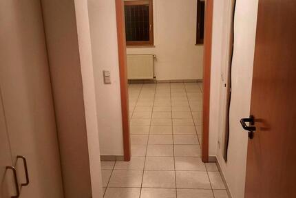 Schöne helle Souterrain Wohnung, 2 Zimmer in Friedberg-Dorheim 2 zimmer