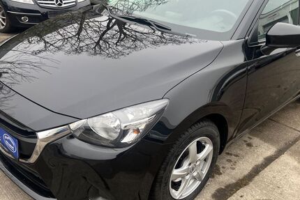 Mazda 2 73.000 km 8.390 &euro; Dreieich 63303