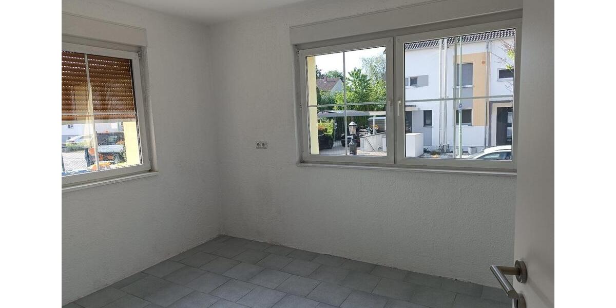 Erdgeschoßwohnung Karben - 3 Zimmer, 80 m&sup2;, 960&euro; | Angebot:26491640
