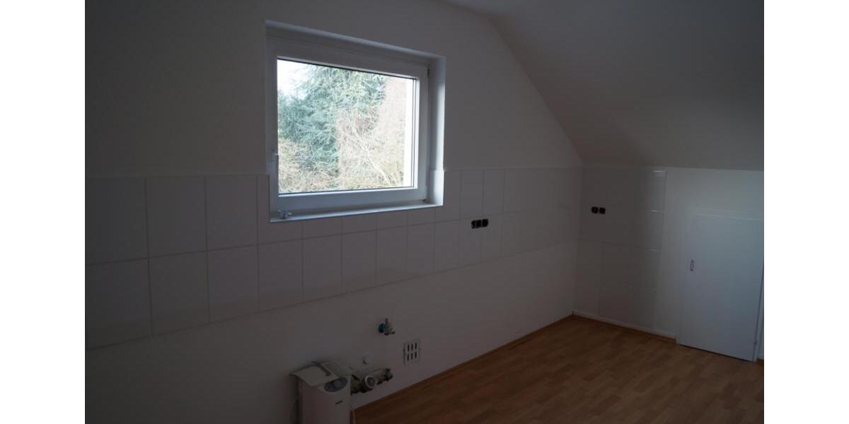 Dachgeschoßwohnung Bad Nauheim - 3 Zimmer, 64 m&sup2;, 820&euro; | Angebot:25656926