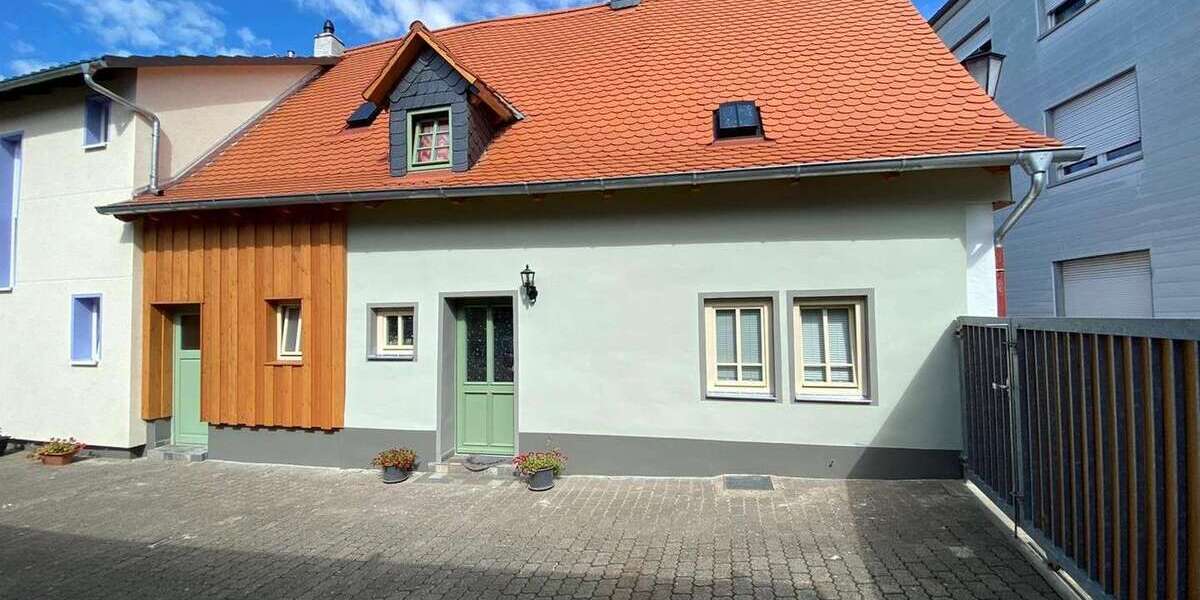 Einfamilienhaus Hanau Großauheim - 11 Zimmer, 204 m&sup2;, 320.000&euro; | Angebot:25301154