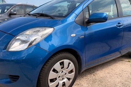 Toyota Yaris 198.000 km 1.899 &euro; Rossdorf 64380