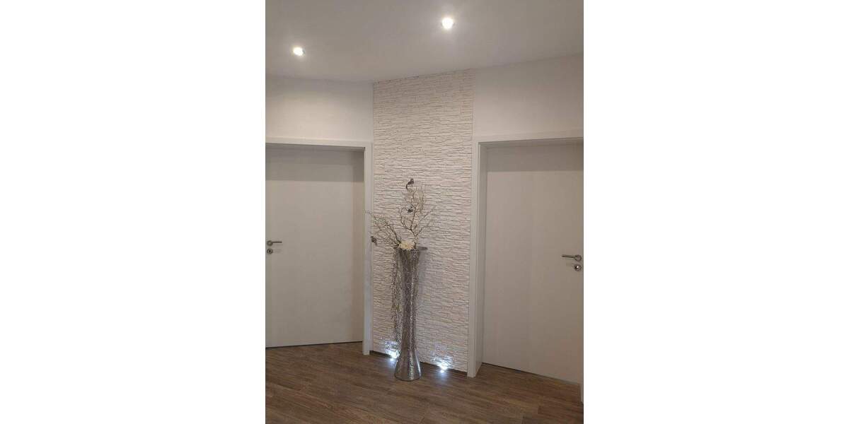 Doppelhaushälfte Langenselbold - 6 Zimmer, 140 m&sup2;, 2.100&euro; | Angebot:25777533