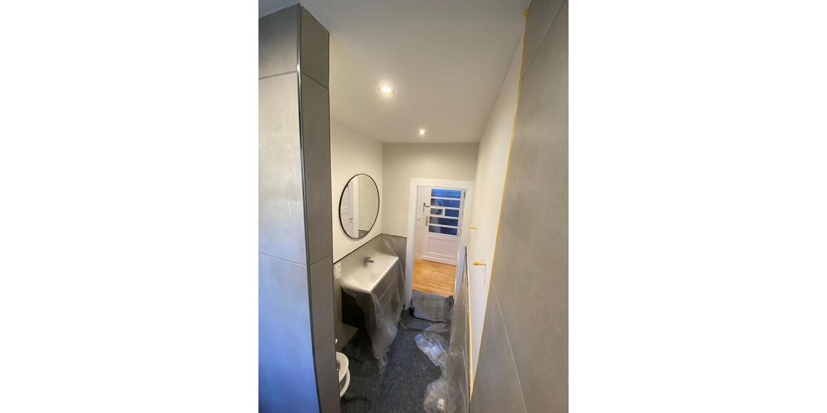 Stilvoll - komplett saniert - vollständig möbliert - zentral im Gallus 3 zimmer