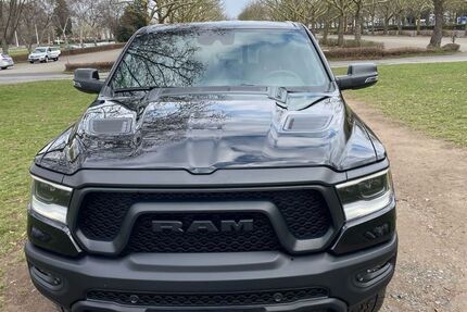 Dodge RAM 2.500 km 70.500 &euro; Frankfurt 60489