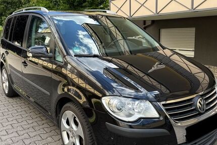 VW Touran 207.000 km 4.950 &euro; Kelkheim 65779