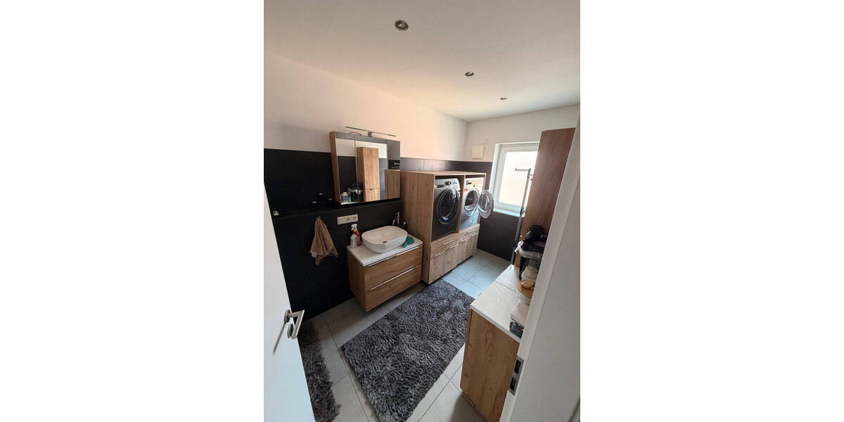 Doppelhaushälfte Bruchköbel - 6 Zimmer, 190 m&sup2;, 3.040&euro; | Angebot:26188724